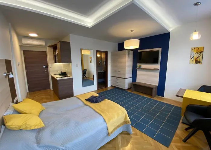 Frank & Fang Apartments Mk1
